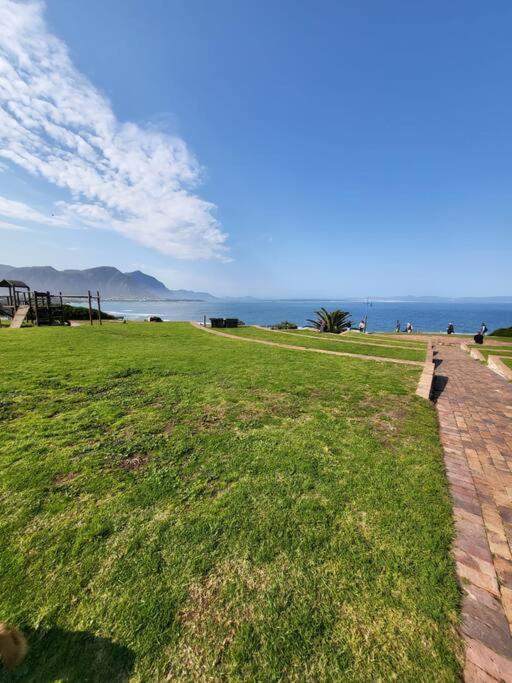 *Self-Check In - Whale Watching Paradise -Central* Hermanus Ngoại thất bức ảnh